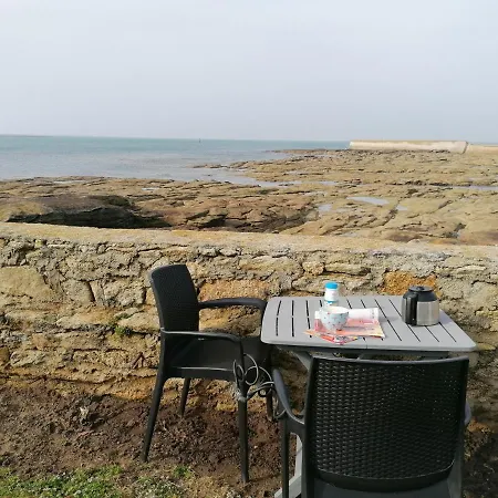 La Rose Des Mers Bed & Breakfast